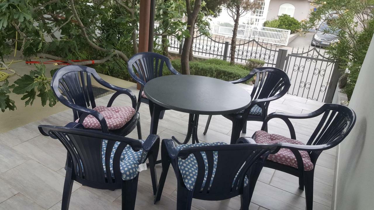 Apartman Zahira カルロバッグ エクステリア 写真